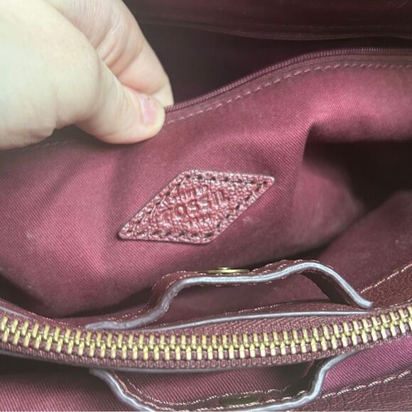 Fossil Burgundy Skylar Handbag with FREE wallet! - Picture 7 of 9